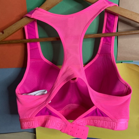 Under Armour Sports Bra size 32C - Picture 2 of 6